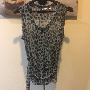 Beautiful Blouse - black/grey with a touch of turquoise with removable belt. XL